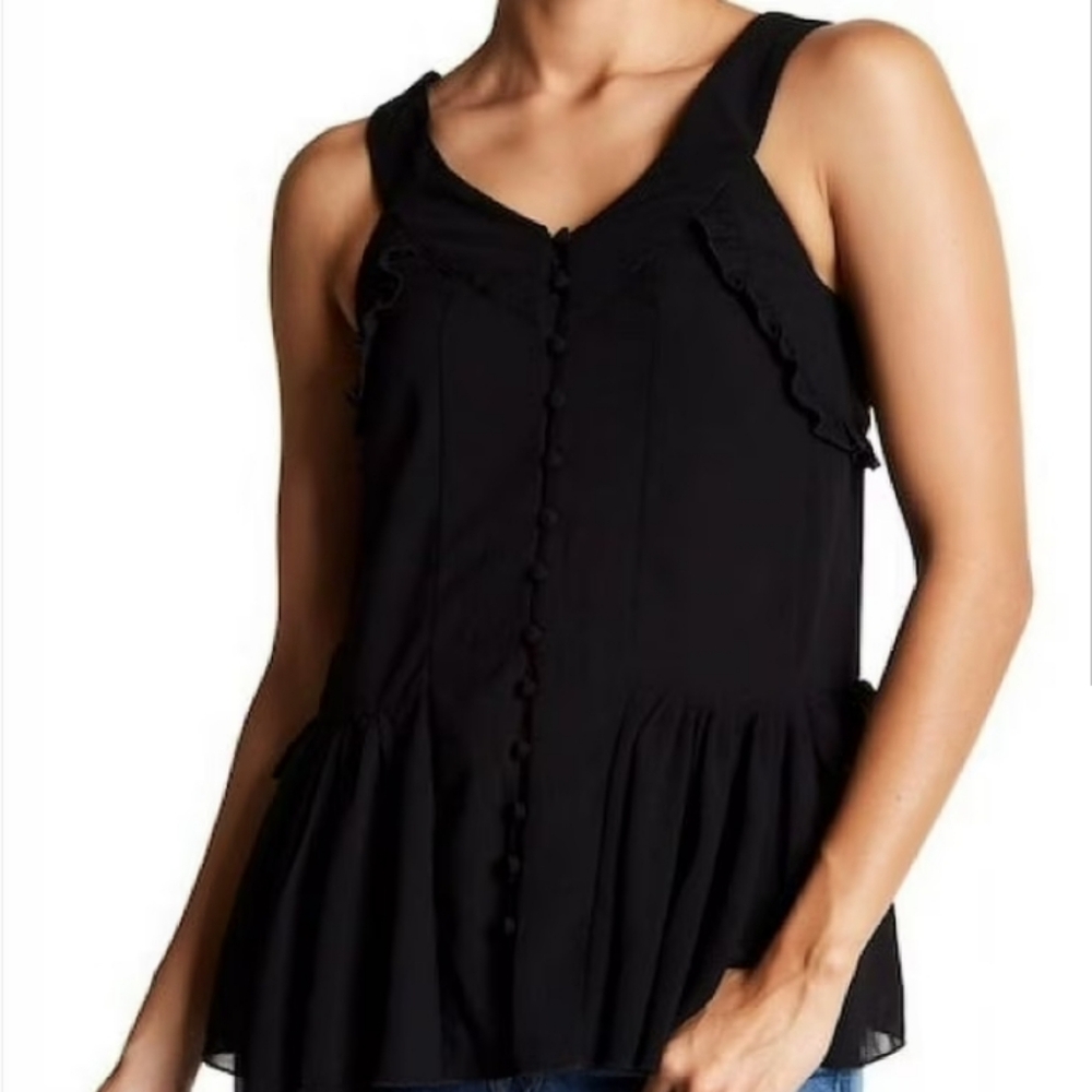 NWT Romeo & Juliet Couture Ruffles And Buttons Tank/ Tunic Top